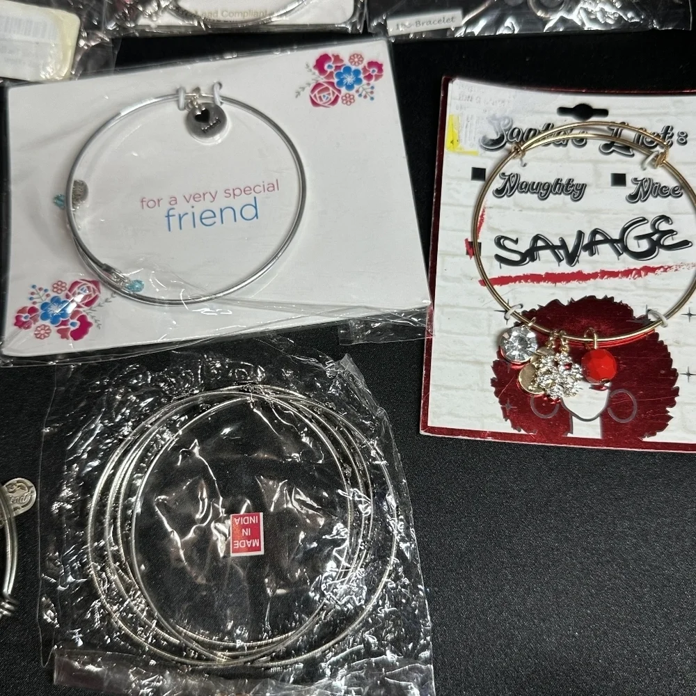 J432 Bulk Bundle of 25 NWT Bangle Bracelets